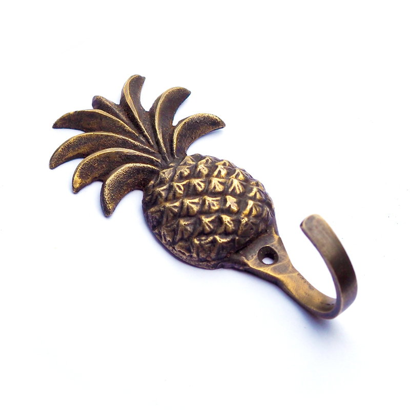 Pineapple hook | Medium brass hook